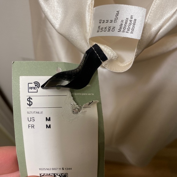 Silk white mini dress - Picture 2 of 5